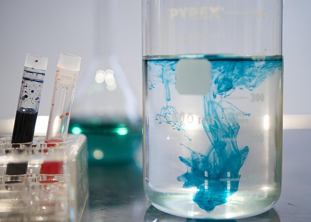 高效塊狀硬泡催化劑,適用于聚氨酯硬質泡沫板材的生產